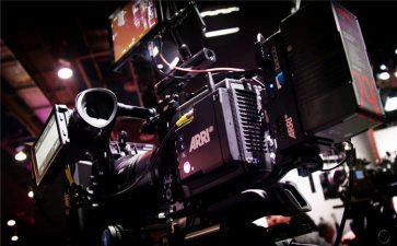广州影视公司在拍摄视频时，可以哪些方面着手